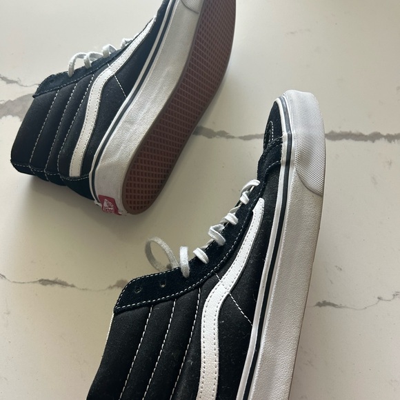 Womens shoes - Picture 4 of 4